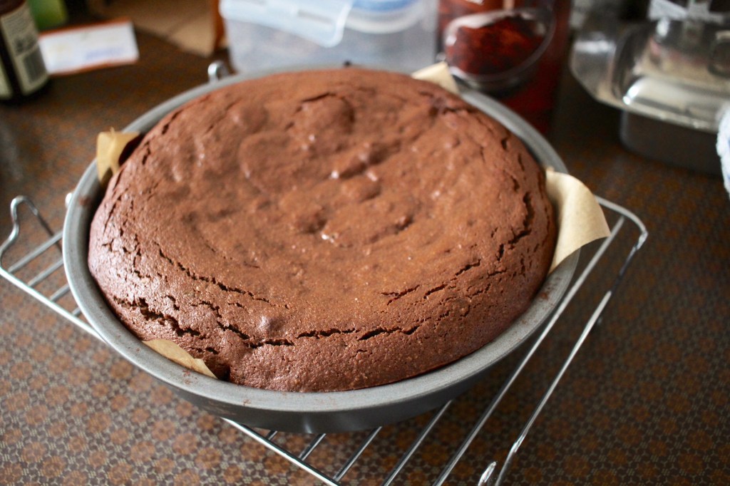 Chocolate cake with&nbsp;prunes