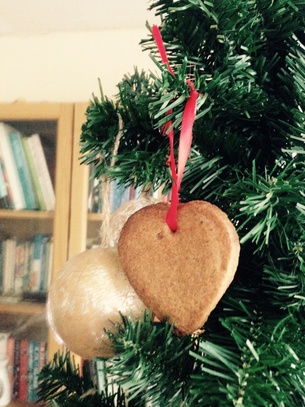 Speculoo biscuits tree decorations 