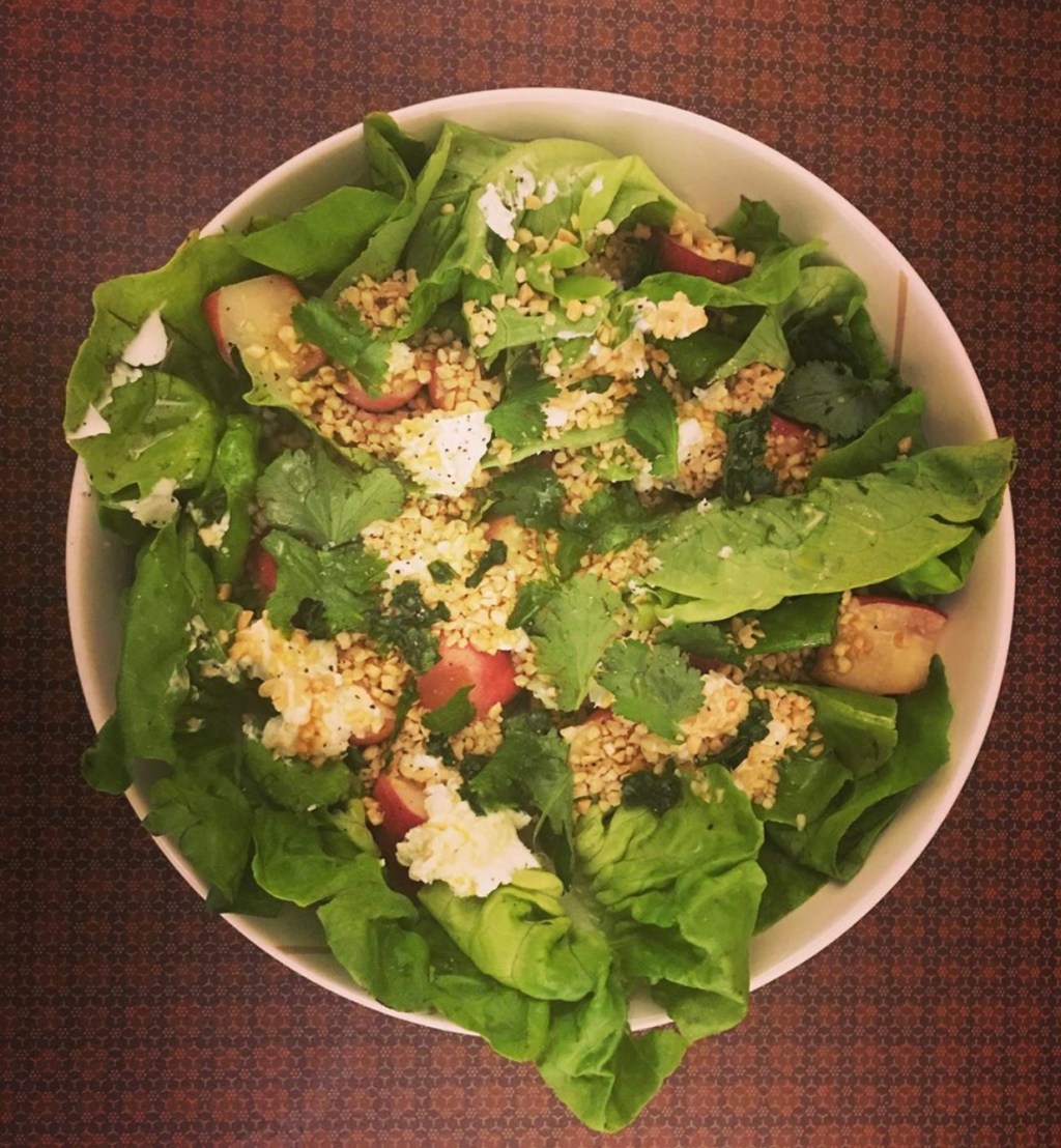 Peach, goats cheese and roasted&nbsp;almonds