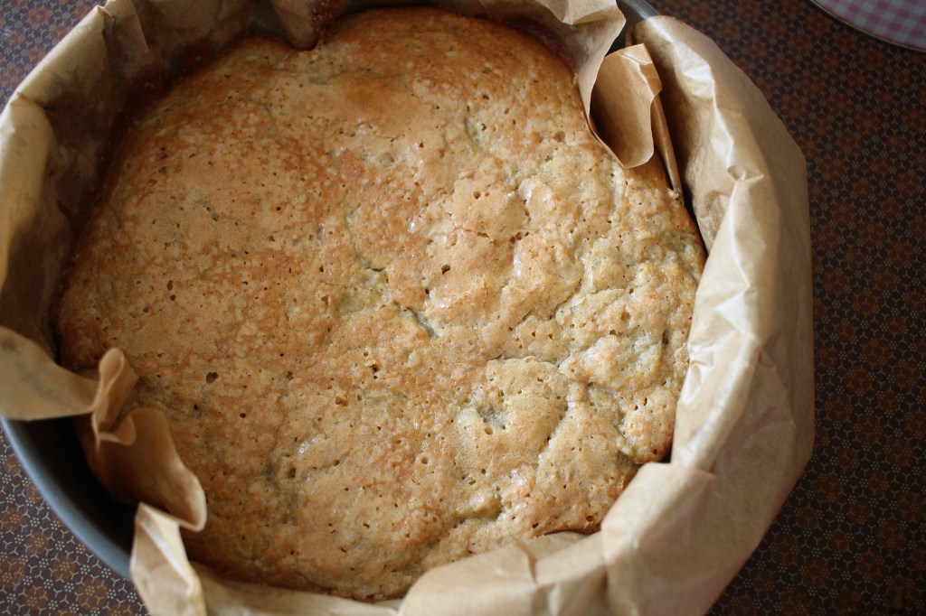 Rhubarb and almond&nbsp;cake