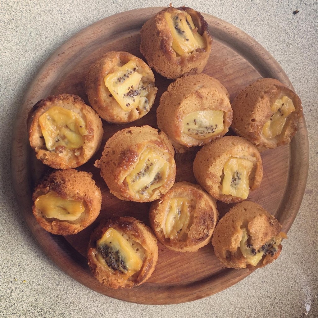 Kiwi and coconut upside-down&nbsp;cake