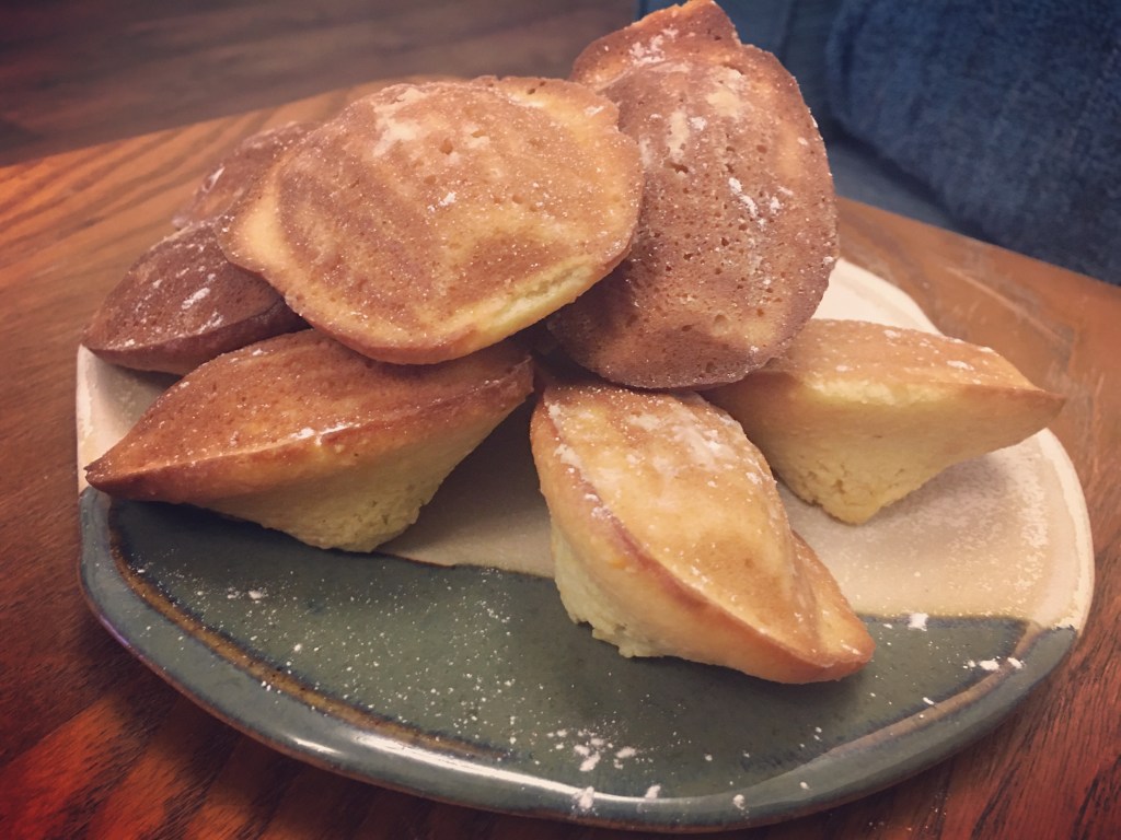 Orange, almond and cardamom&nbsp;madeleines