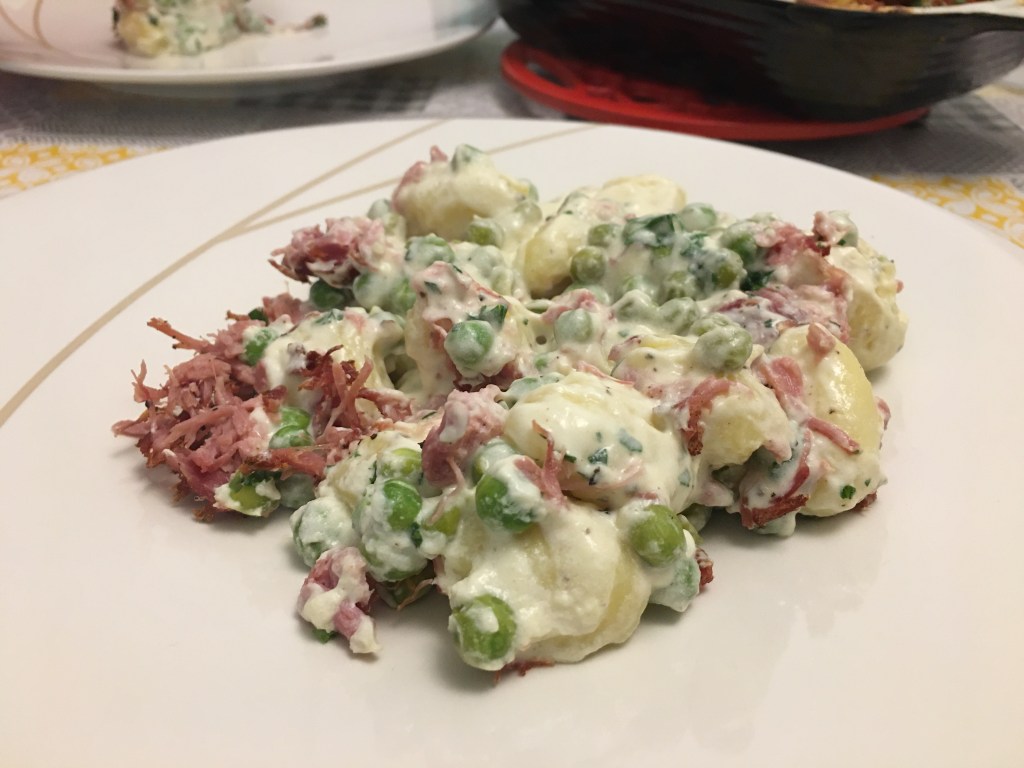 Baked gnocchi with crispy ham hock &&nbsp;peas