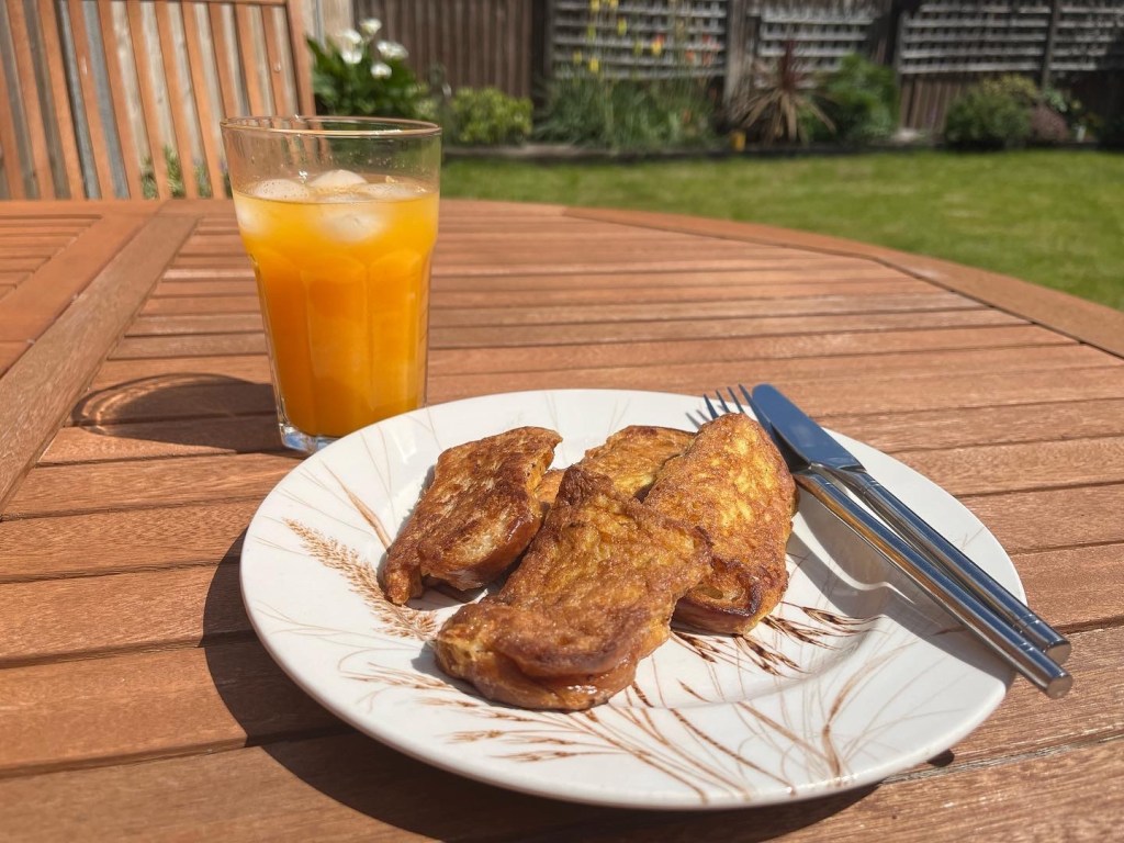 Make hay while the sun&nbsp;shines