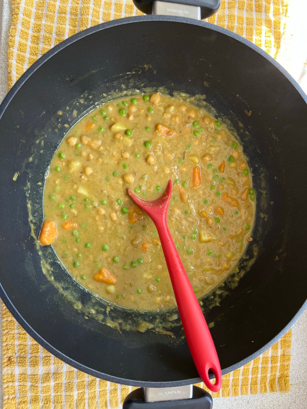 Peanut, chickpea and sweet potato&nbsp;stew