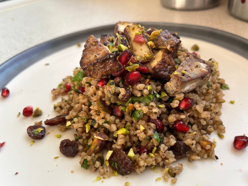 Pomegranate molasses tofu with bulgur wheat&nbsp;salad