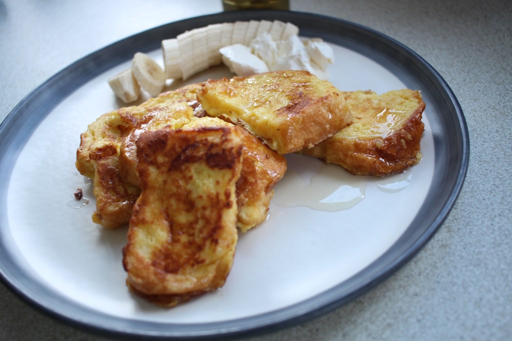 French toast with labneh, banana and agave&nbsp;syrup