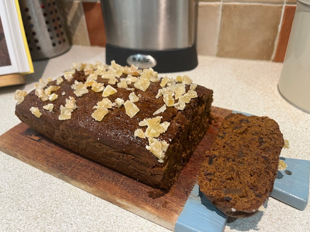 Ginger and date&nbsp;cake