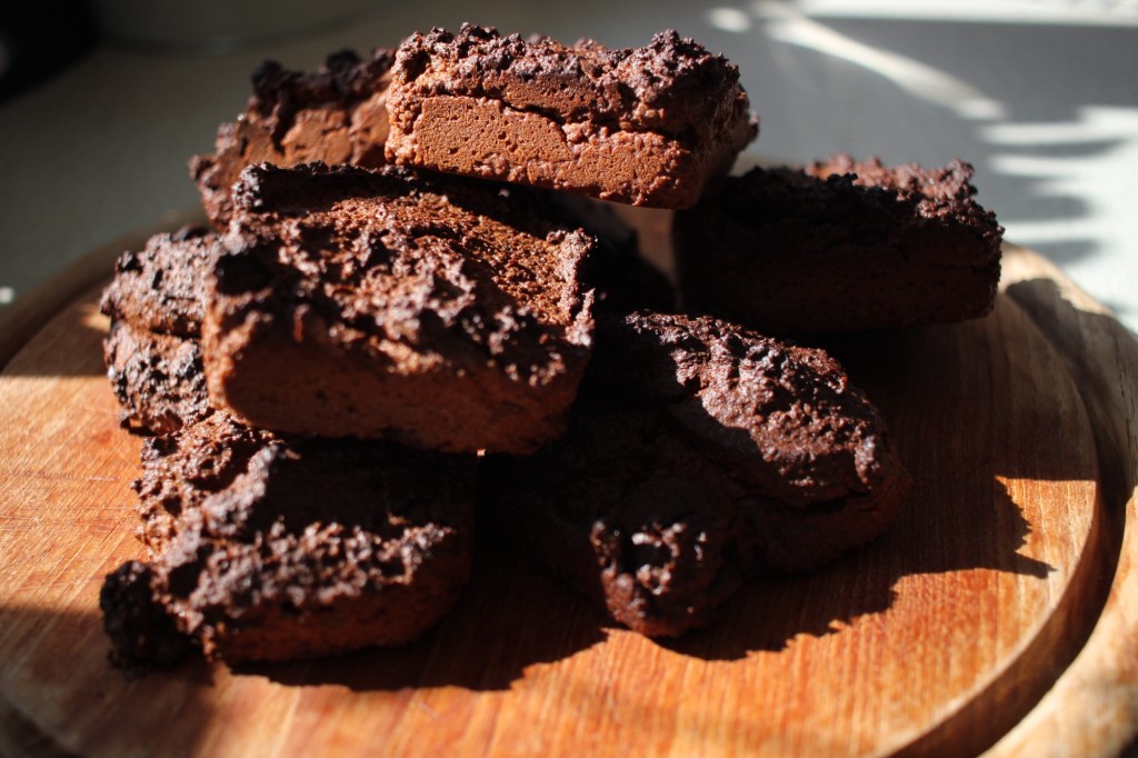 Tahini almond and orange&nbsp;brownies